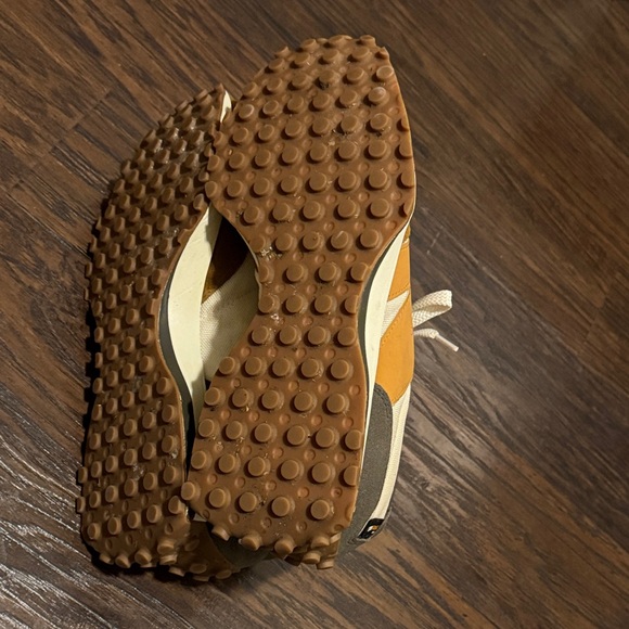 New Balance Men's Tan and Green Sneakers - Picture 9 of 12